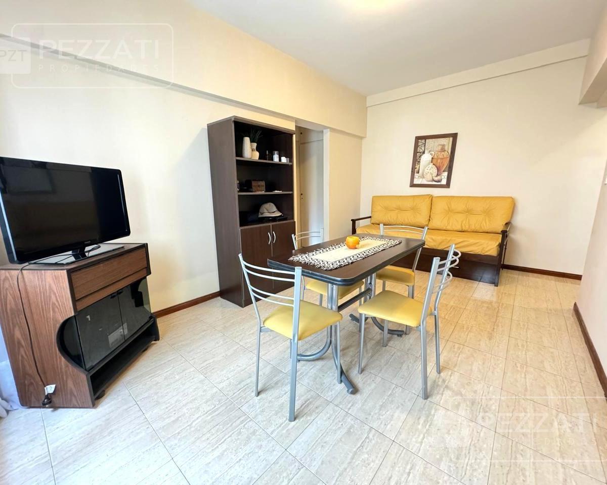 Foto de Departamento en venta- 2 ambientes al contrafrente. Impecable, imagen 2