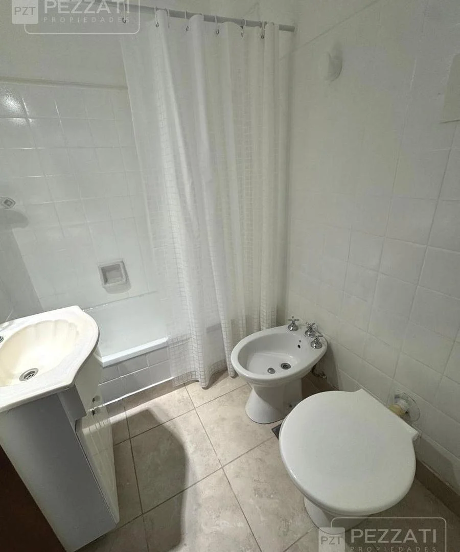 Foto de Departamento de 2 amb en alquiler. Zona Paseo Aldrey, Todo externo., imagen 3