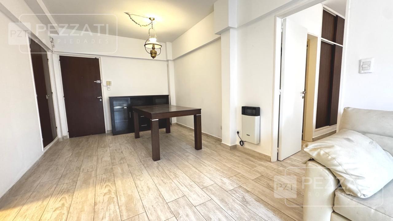 Foto de Departamento en alquiler .Zona Varese. 2 ambientes. reciclado. Lateral, imagen 3