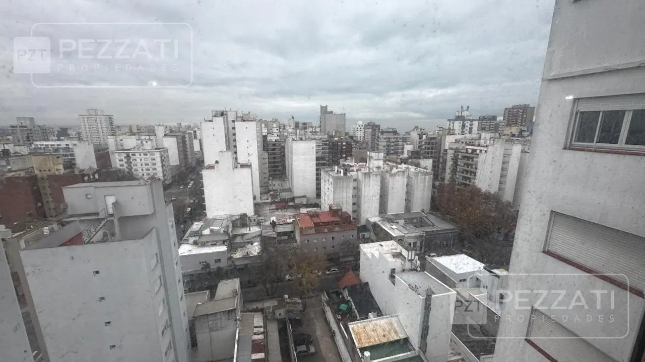 Departamento de 2 ambientes en alquiler por 24 meses. Zona La Perla. Muy luminoso. 5