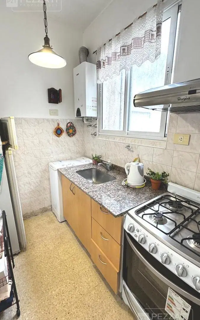 2 ambientes en venta. z/ Moreno y Santa Fe. Contrafrente. Amoblado. Impecable. Reciclado 4