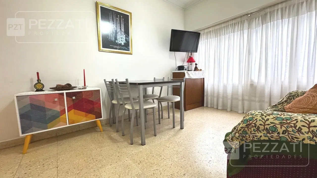 2 ambientes en venta. z/ Moreno y Santa Fe. Contrafrente. Amoblado. Impecable. Reciclado 2