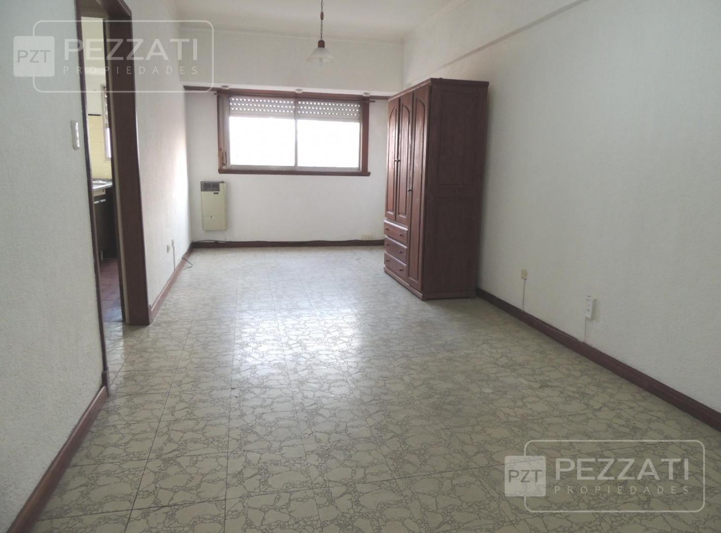 Foto de Departamento de 1 ambiente . Al frente. Zona Güemes a pasos del centro comercial, imagen 4
