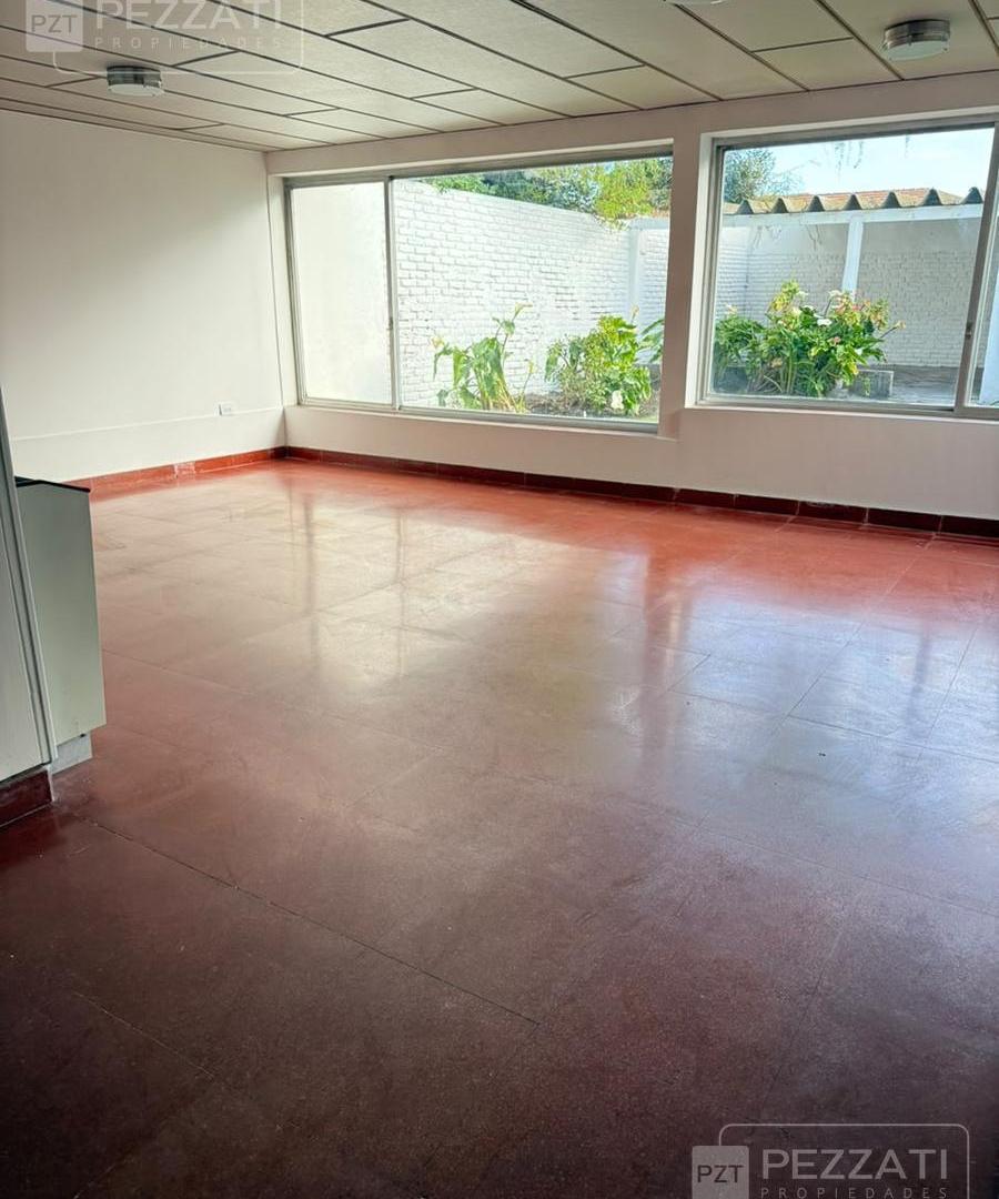 Foto de Chalet en venta . Zona Stella Maris. Tres dormitorios. Jardin. Garage, imagen 4