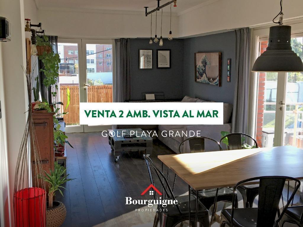 Venta Depto Reciclado de 2 Amb con Vista Lateral Al Golf Playa Grande 1