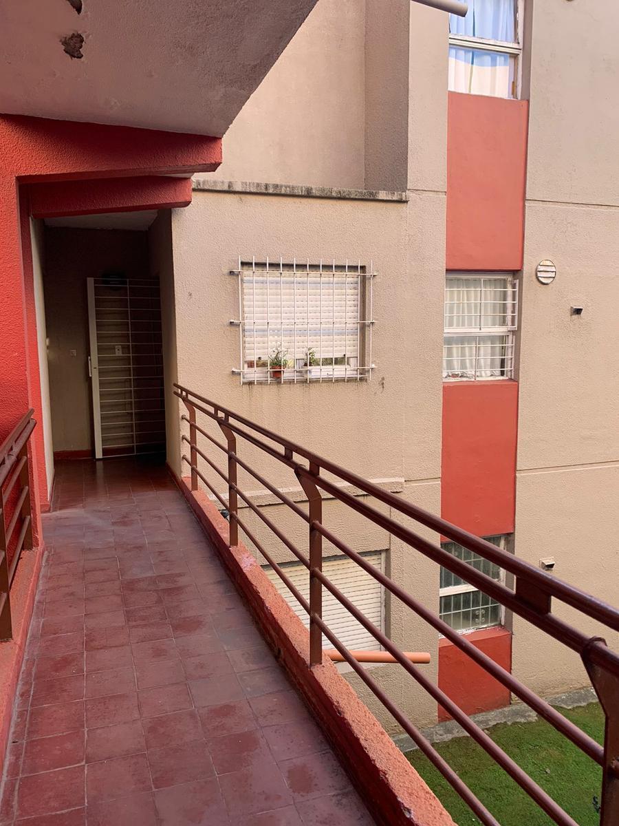 Venta Depto 3 Ambientes Reciclado en Barrio San Carlos 4