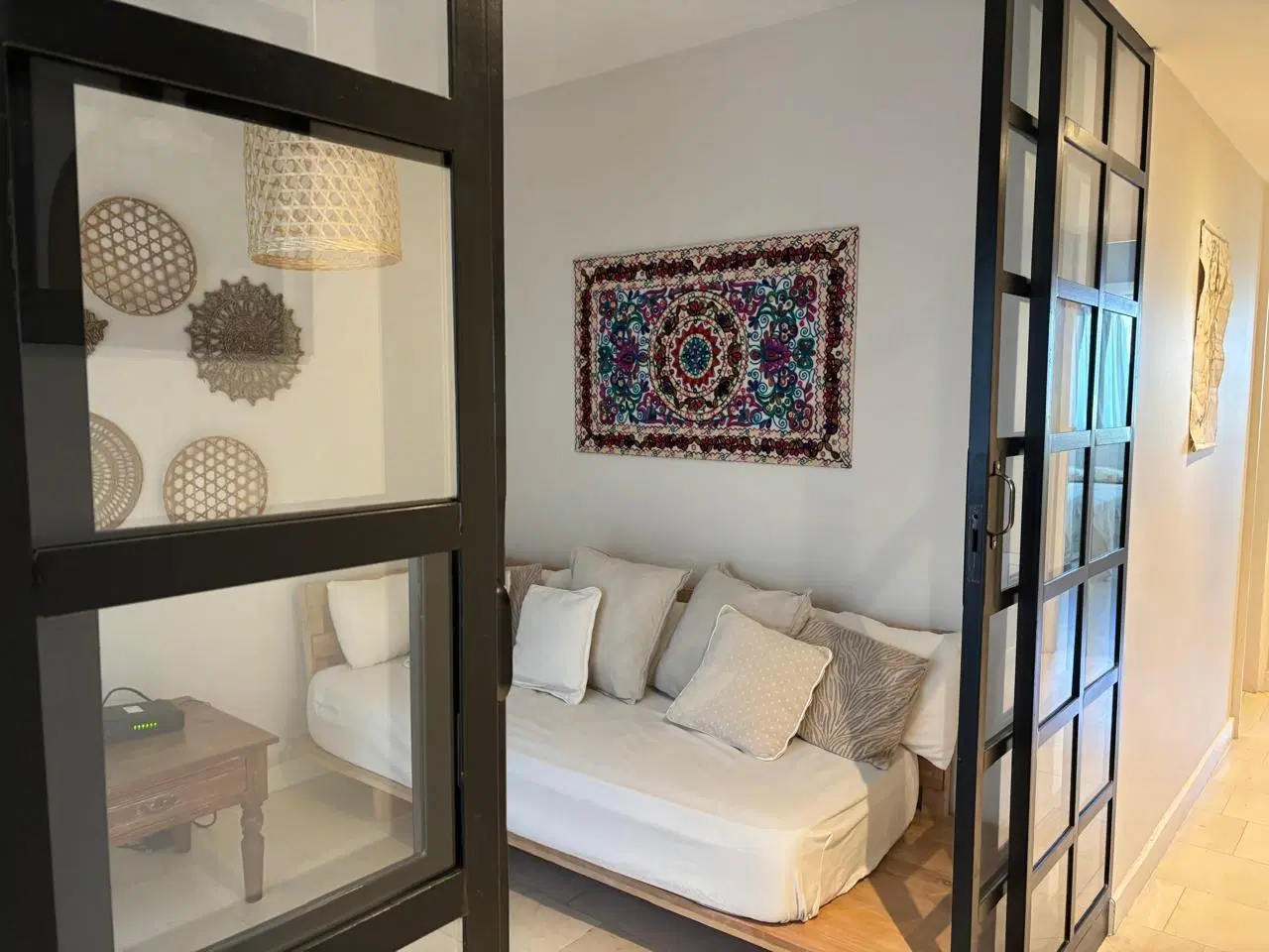 Alquiler por temporada de invierno moderno departamento de tres ambientes escritorio en Zona Gueme 5