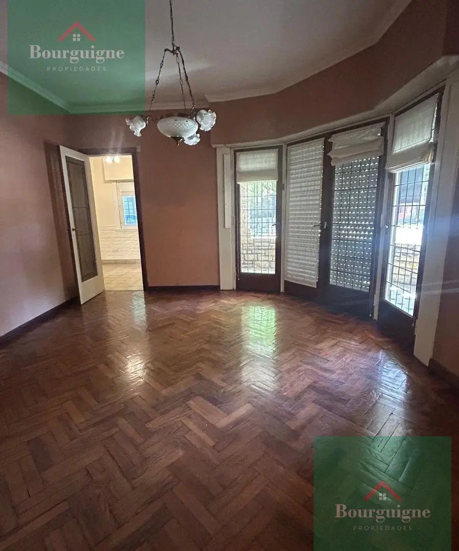 Casa en Plaza Mitre 1