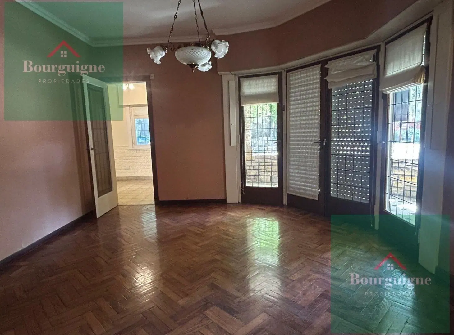 Casa en Plaza Mitre 3