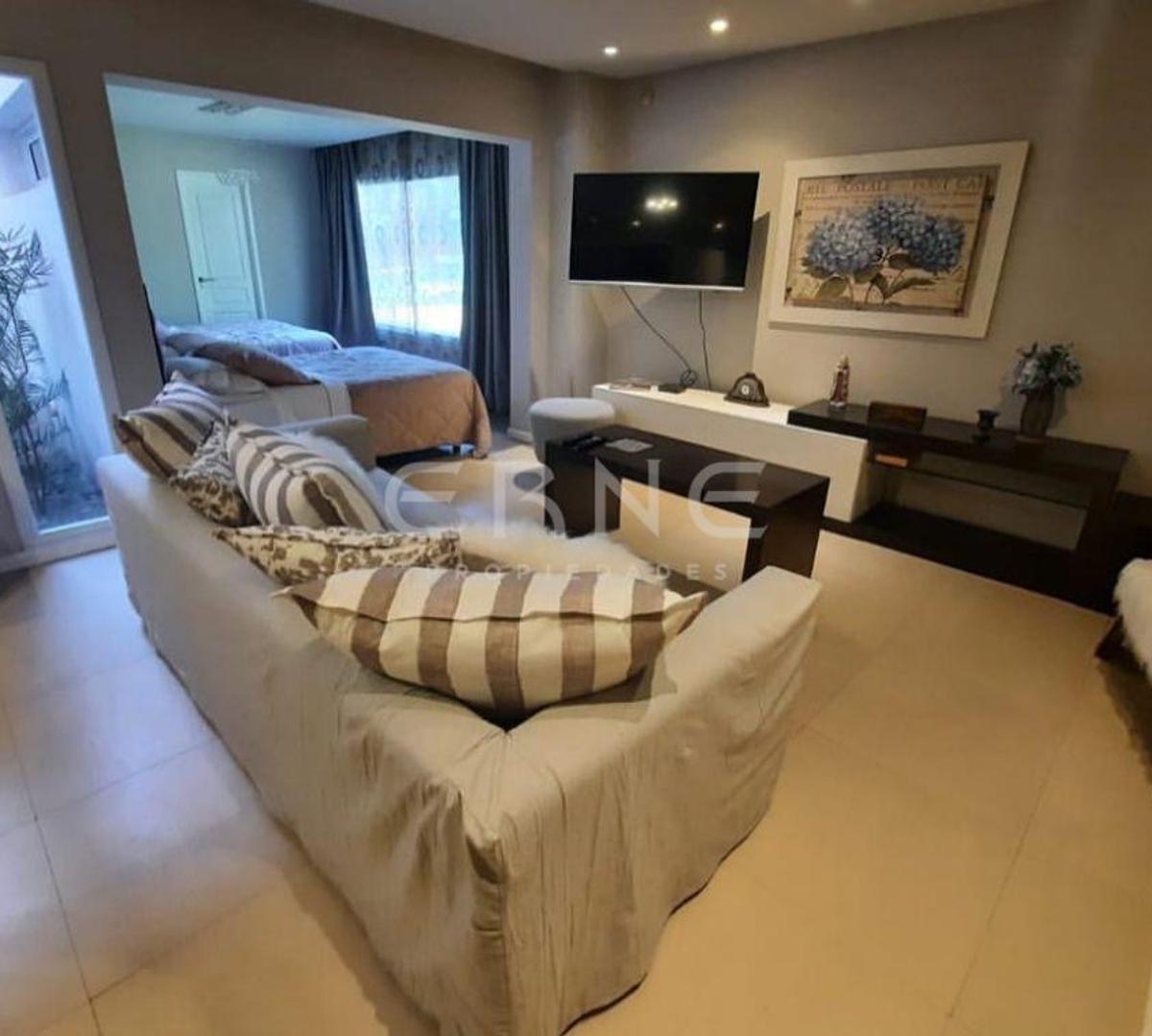 Casa 5 Ambientes con Parque Zona Güemes 4