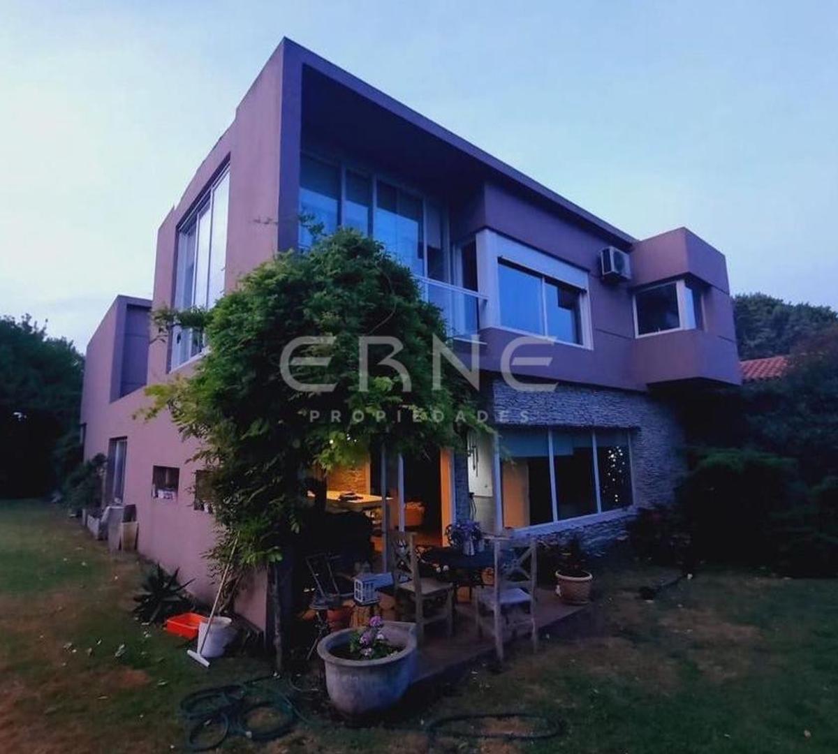 Casa 5 Ambientes con Parque Zona Güemes 5