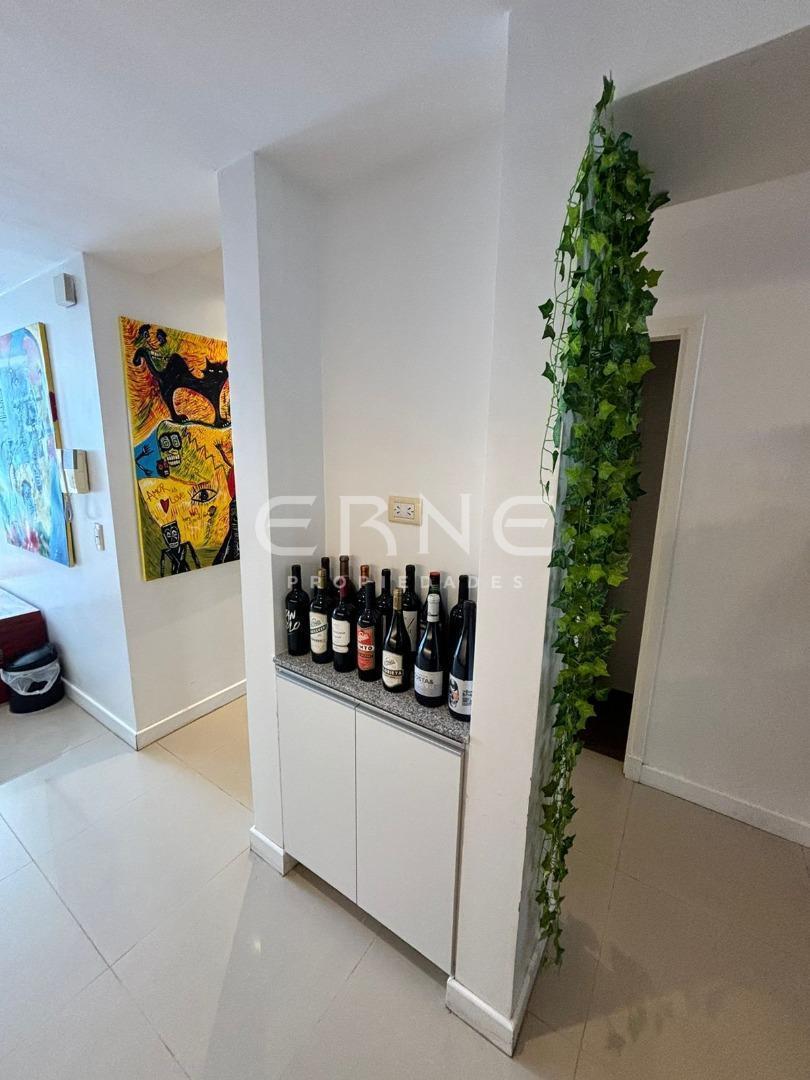 Piso 4 Ambientes de Categoria. con Pileta Propia en Guemes 1