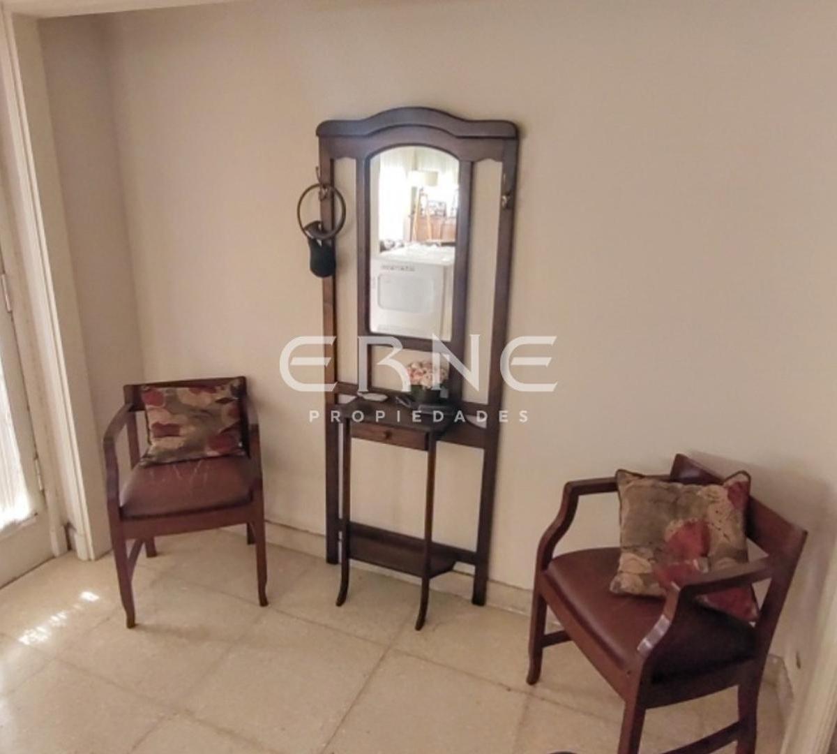 Chalet Reciclado en Venta - Chauvin - 5amb - Patio C/pileta 1