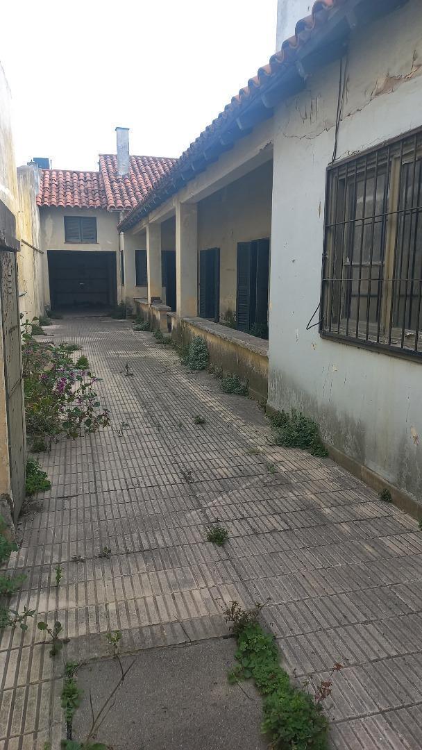 Casa a Demoler. Zonificacion C3. Chauvin 5