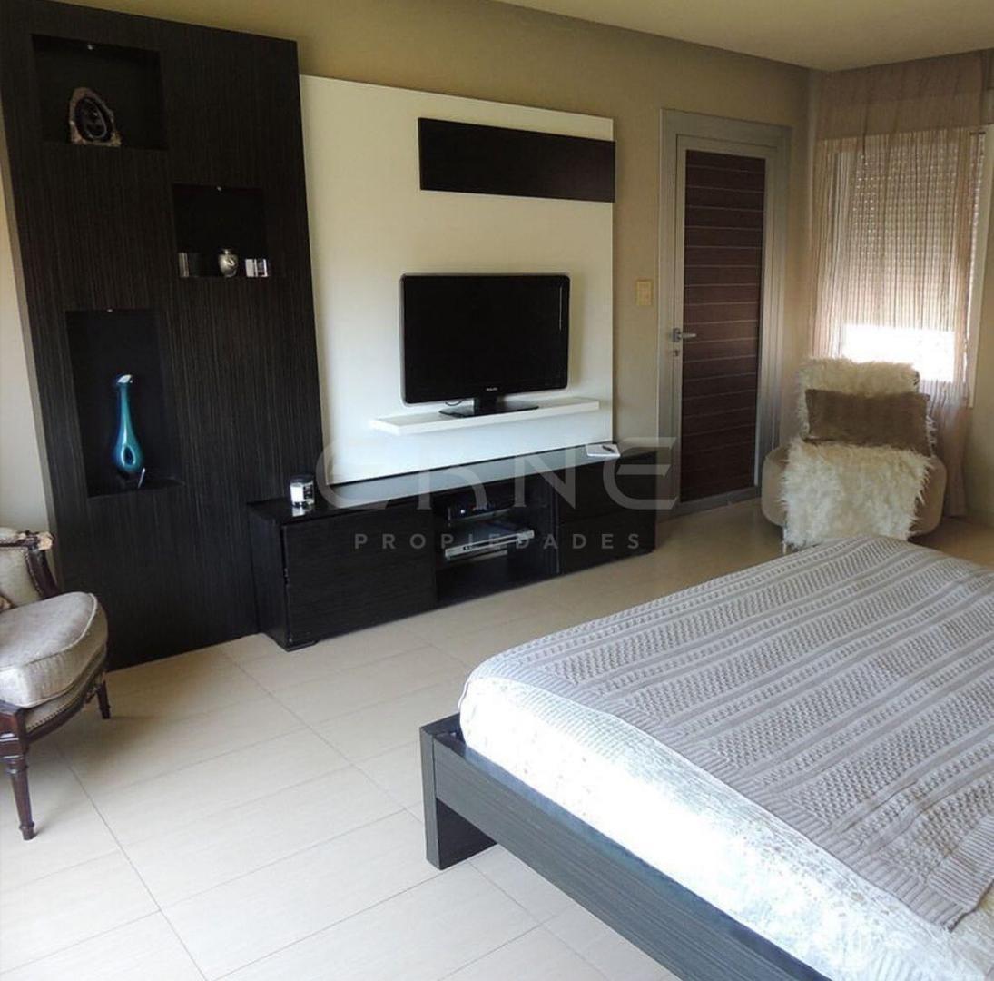 Casa 5 Ambientes Zona Guemes 3