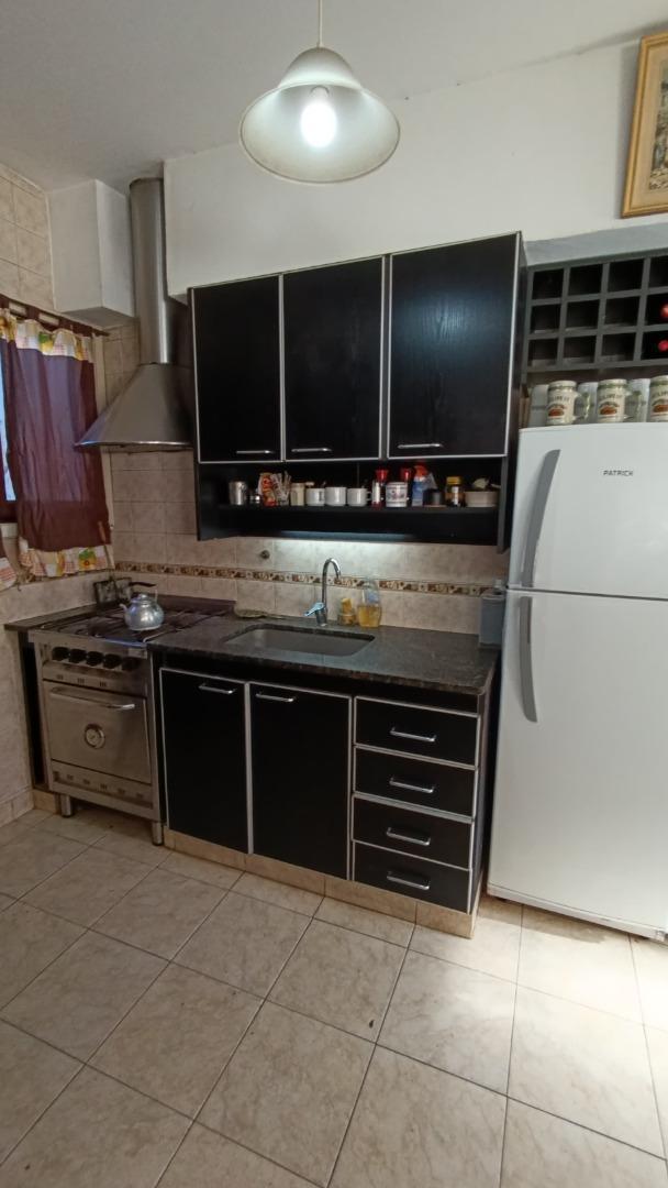 Foto de 5 AMBIENTES CON VISTA AL MAR. GRAN LOTE ZONIFICACIO NR3., imagen 2