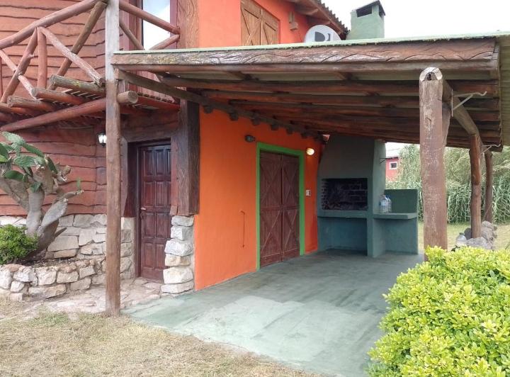 CABAÑA 3 AMBIENTES, CAMET NORTE 2