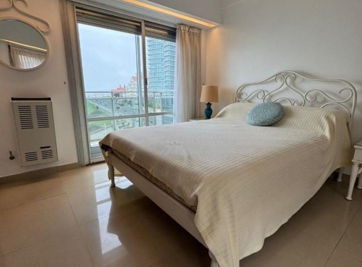 Departamento 3 ambientes con vista al mar 2
