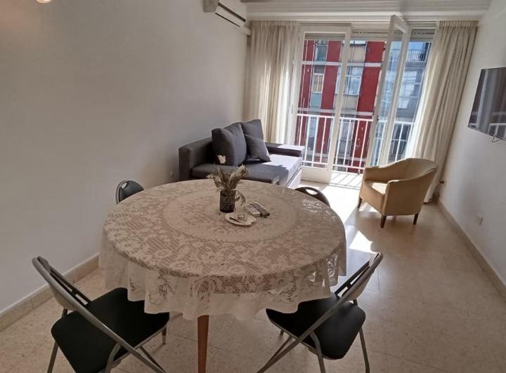 DEPARTAMENTO PARA CUATRO PERSONAS ZONA ALDREY 3