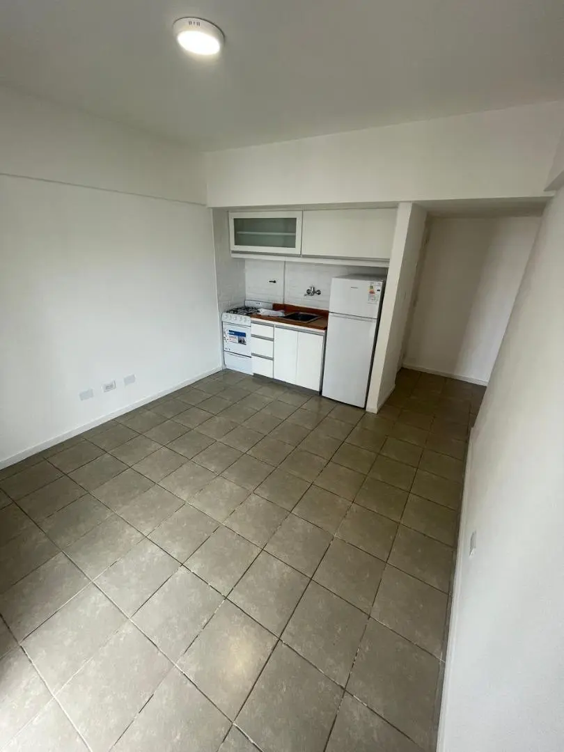 DEPARTAMENTO DOS AMBIENTES CON BALCON 2