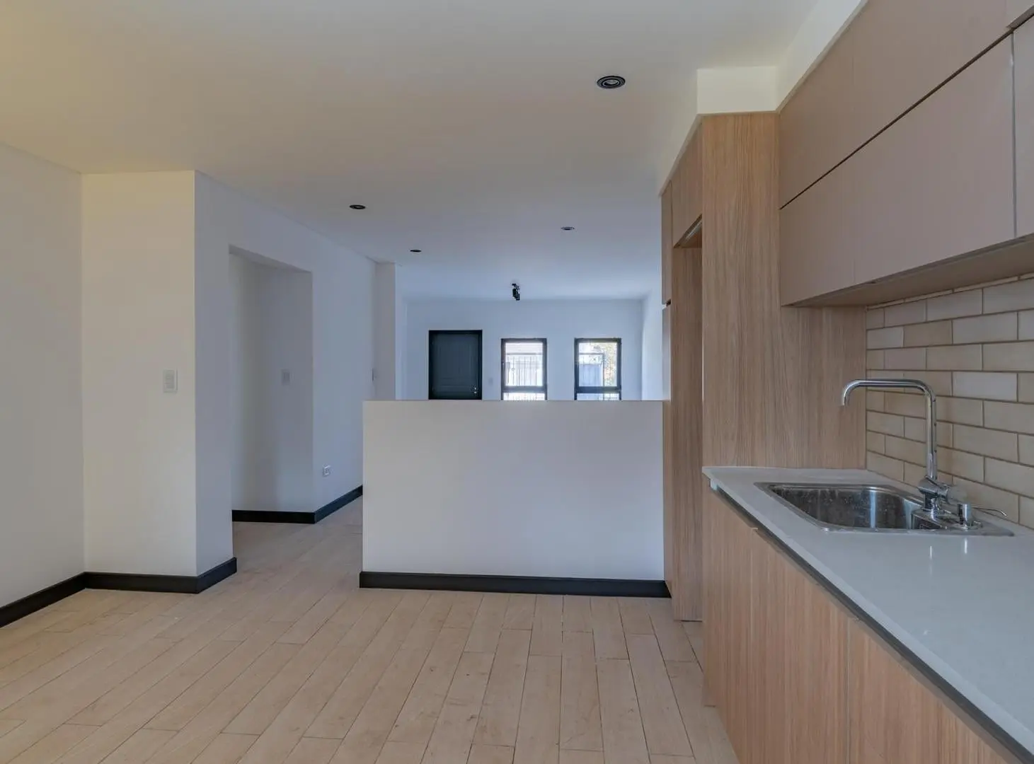 CASA 3 AMBIENTES, LOTE PROPIO. BARRIO RESIDENCIAL SAN JOSE 1