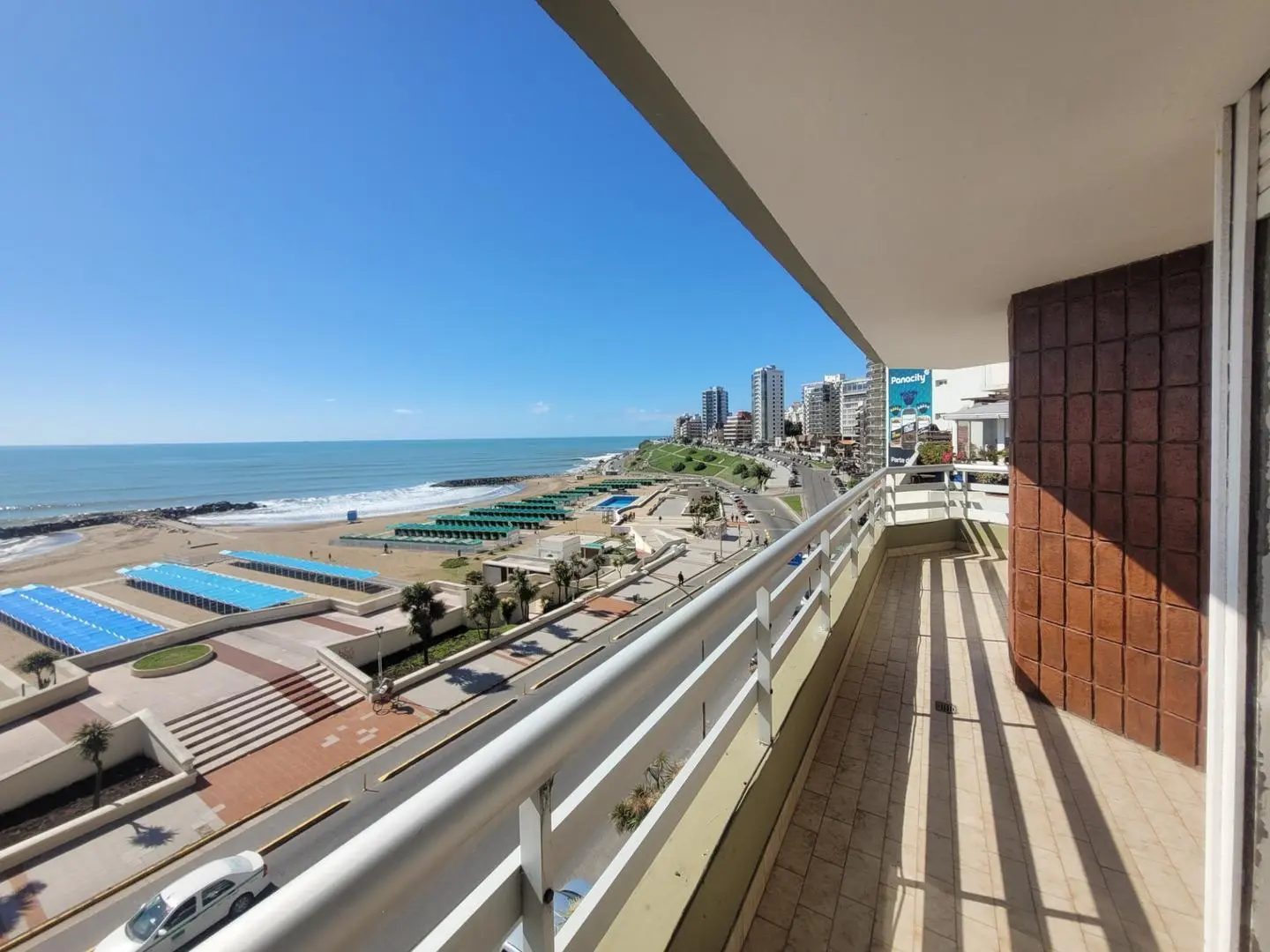 DEPARTAMENTO 3 AMBIENTES CON COCHERA Y VISTA AL MAR 3