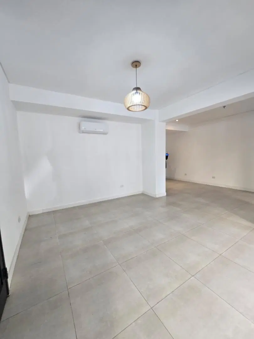 ALQUILER LOCAL COMERCIAL MACROCENTRO 4
