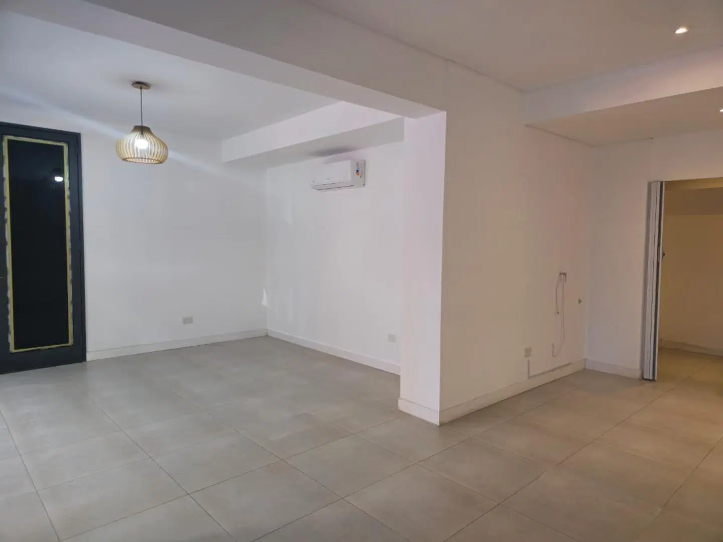 ALQUILER LOCAL COMERCIAL MACROCENTRO 1