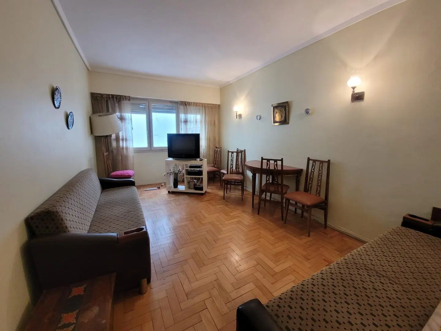 DEPARTAMENTO EN VENTA 2 AMBIENTES CON COCHERA ZONA CENTRO 4
