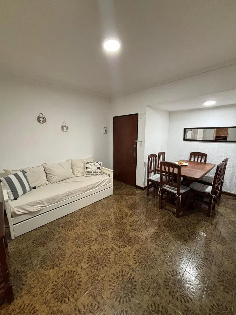 DEPARTAMENTO 2 AMBIENTES RECICLADO CON COCHERA 3
