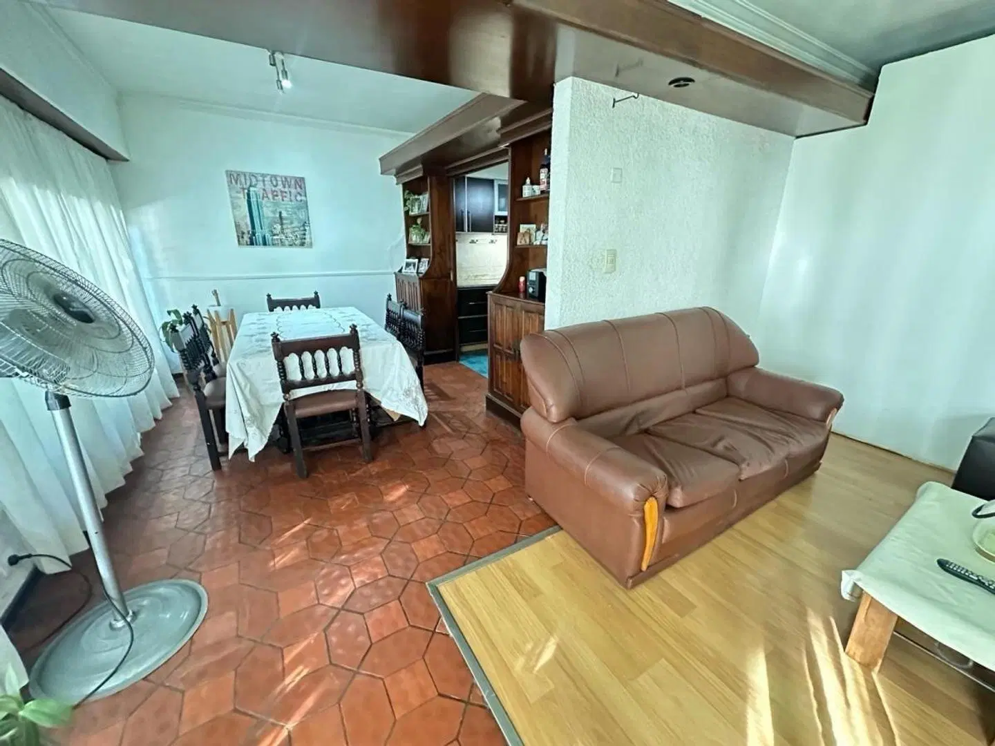 Casa 5 ambientes con cochera, patio y quincho 1