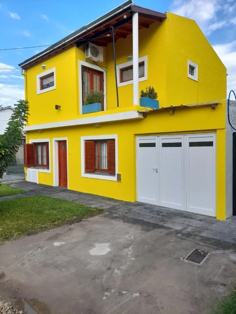 ALQUILER CASA EN PH. 4 AMB. CONSTITUCION 2