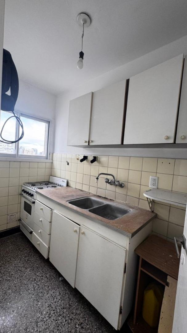 Foto de 3 AMBIENTES EN PISO 12 • VISTA ABIERTA, imagen 2