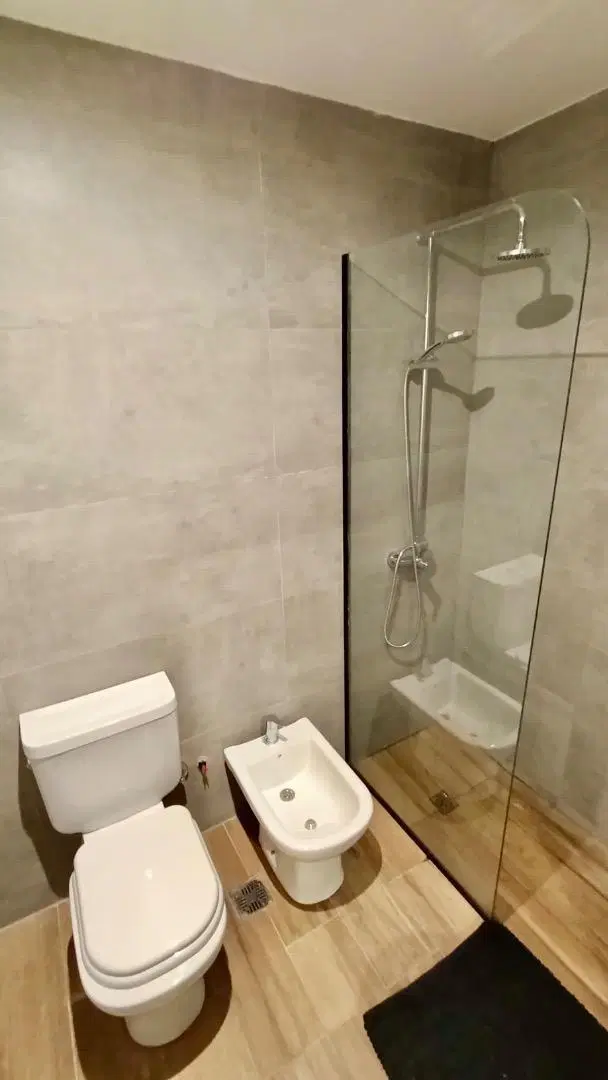 2 AMBIENTES CON BALCON EN ALQUILER MACROCENTRO 5
