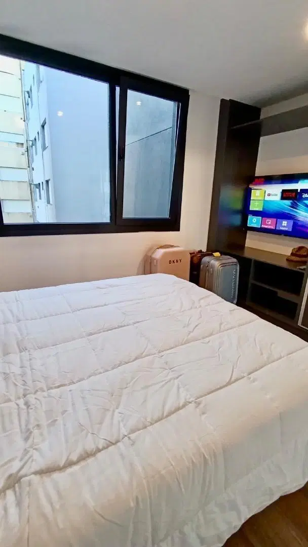 2 AMBIENTES CON BALCON EN ALQUILER MACROCENTRO 4