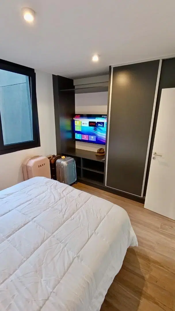 2 AMBIENTES CON BALCON EN ALQUILER MACROCENTRO 2