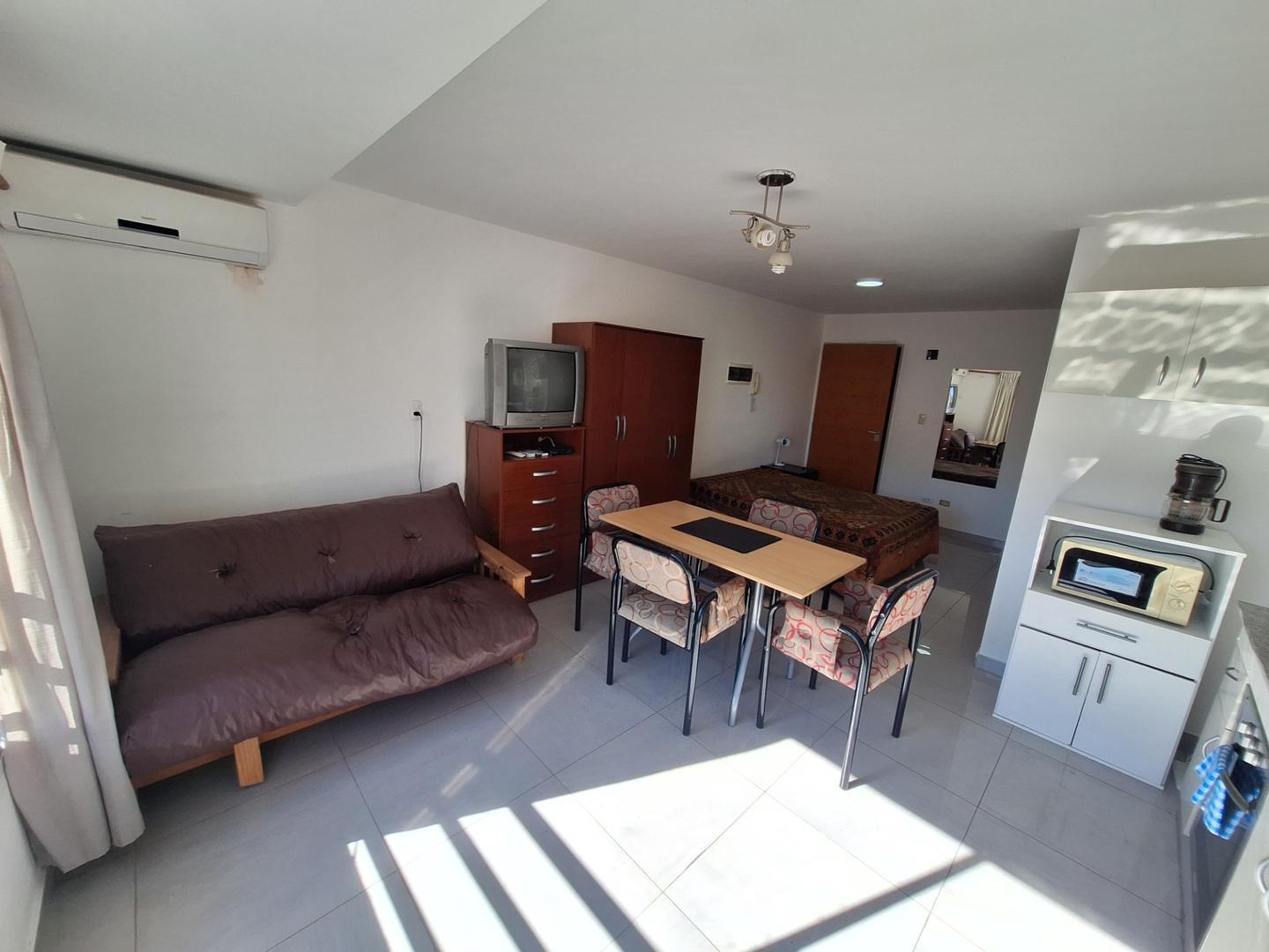 VENTA DEPARTAMENTO UN AMBIENTE EN MACROCENTRO