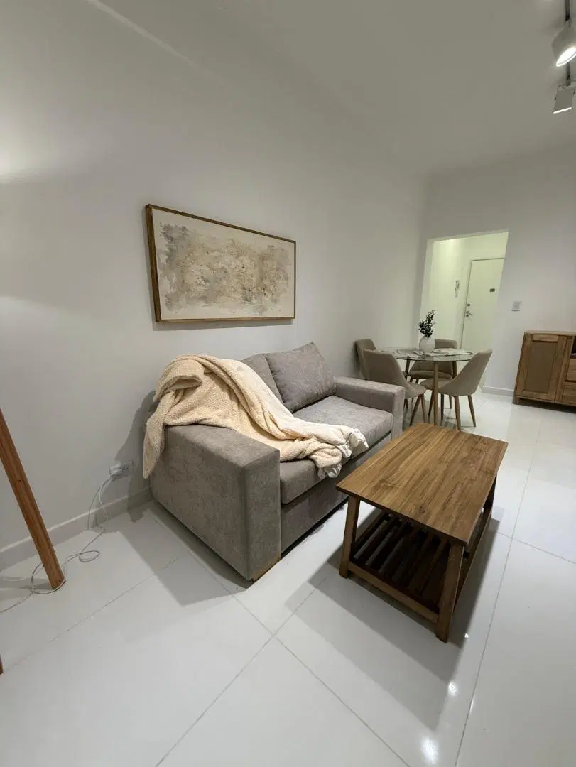 3 AMBIENTES RECLICADO CON 2 PATIOS - AMOBLADO 1