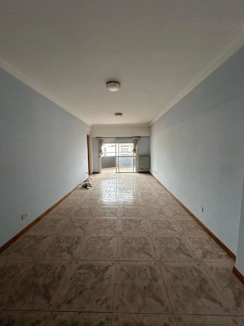 DEPARTAMENTO 4 AMBIENTES A LA CALLE CON COCHERA 1