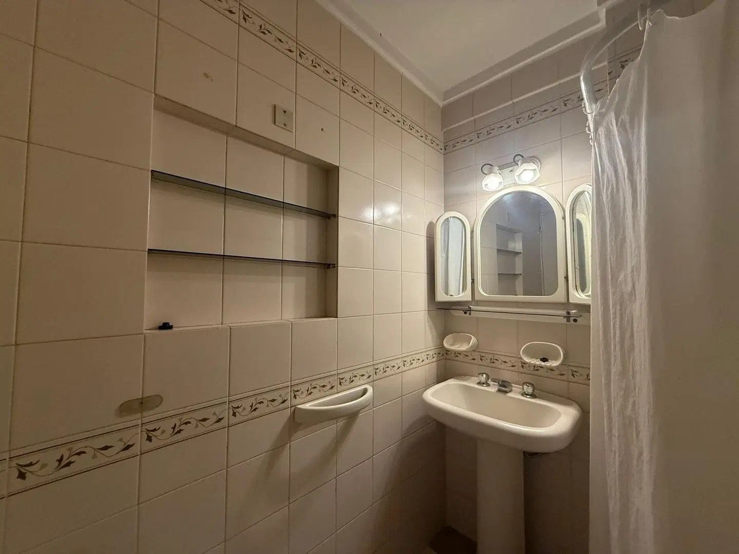 VENTA DEPARTAMENTO 3 AMBIENTES AL FRENTE 5