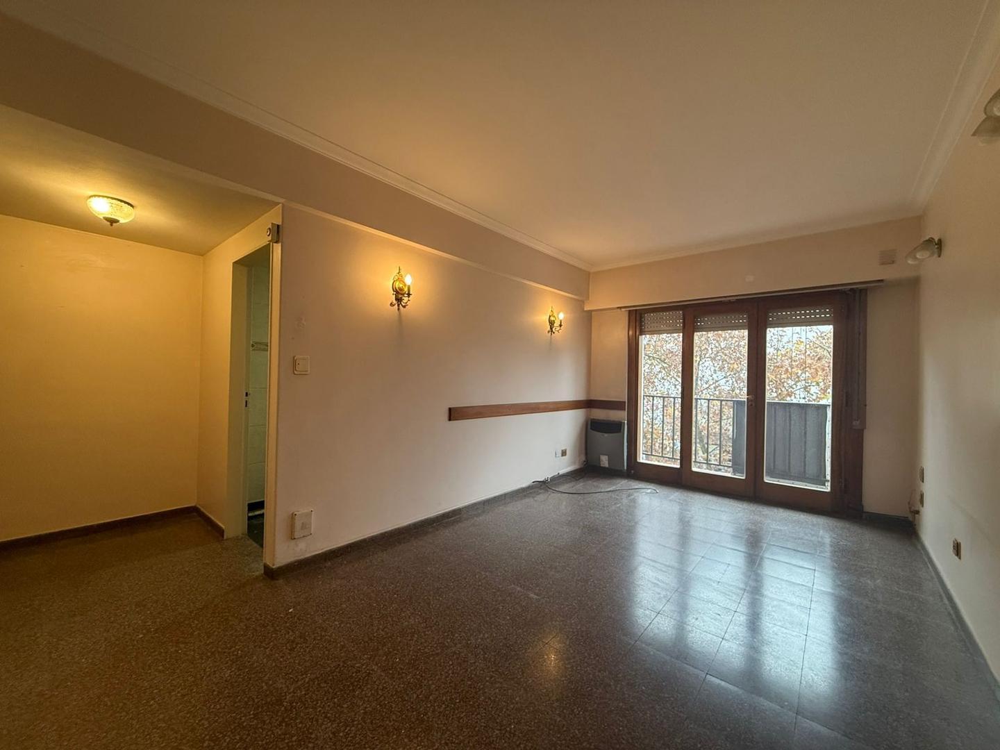 Foto de VENTA DEPARTAMENTO 3 AMBIENTES AL FRENTE, imagen 4