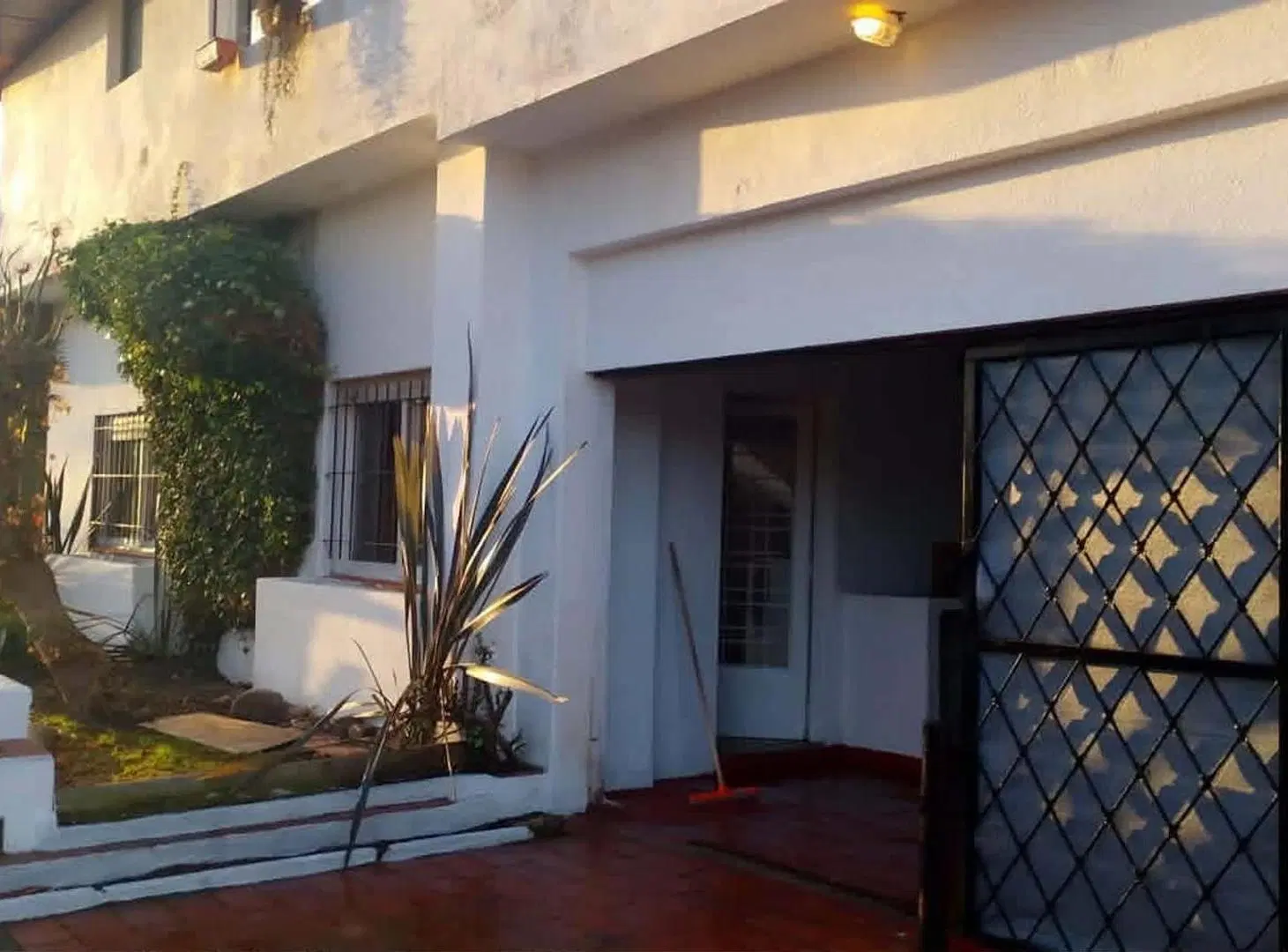 CASA EN ALQUILER 4 AMBIENTES 2