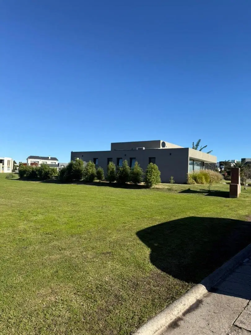 TERRENO EN VENTA EN TIERRAS DEL MAR 4