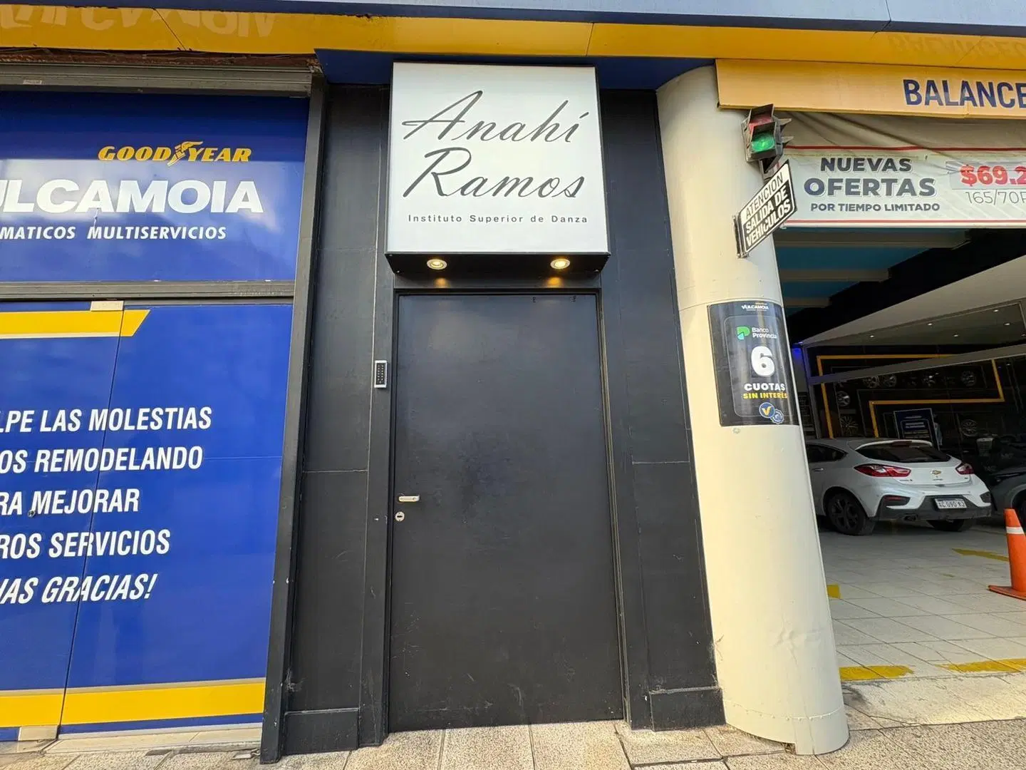Oficinas en alquiler sobre Av Independencia 3