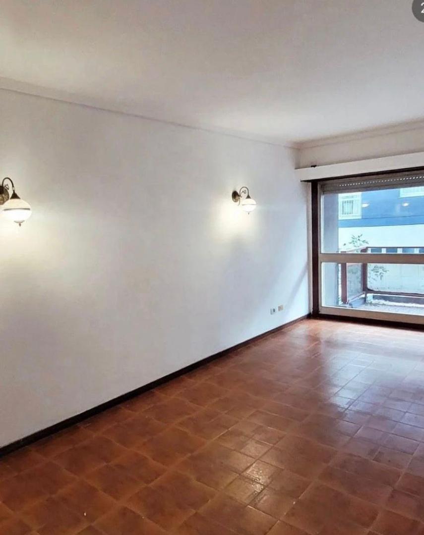 Foto de 3 ambientes con BALCÓN- ESCUCHA OFERTA, imagen 2