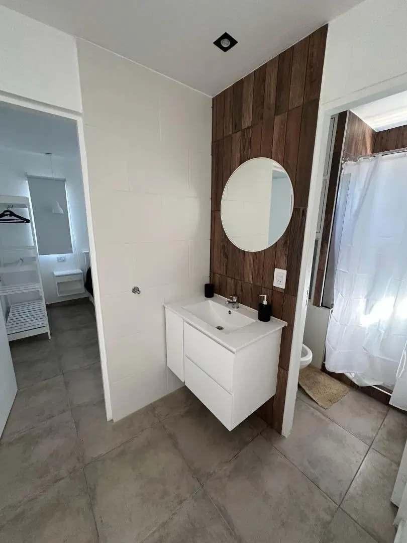 Duplex 2 Ambientes a la calle 1