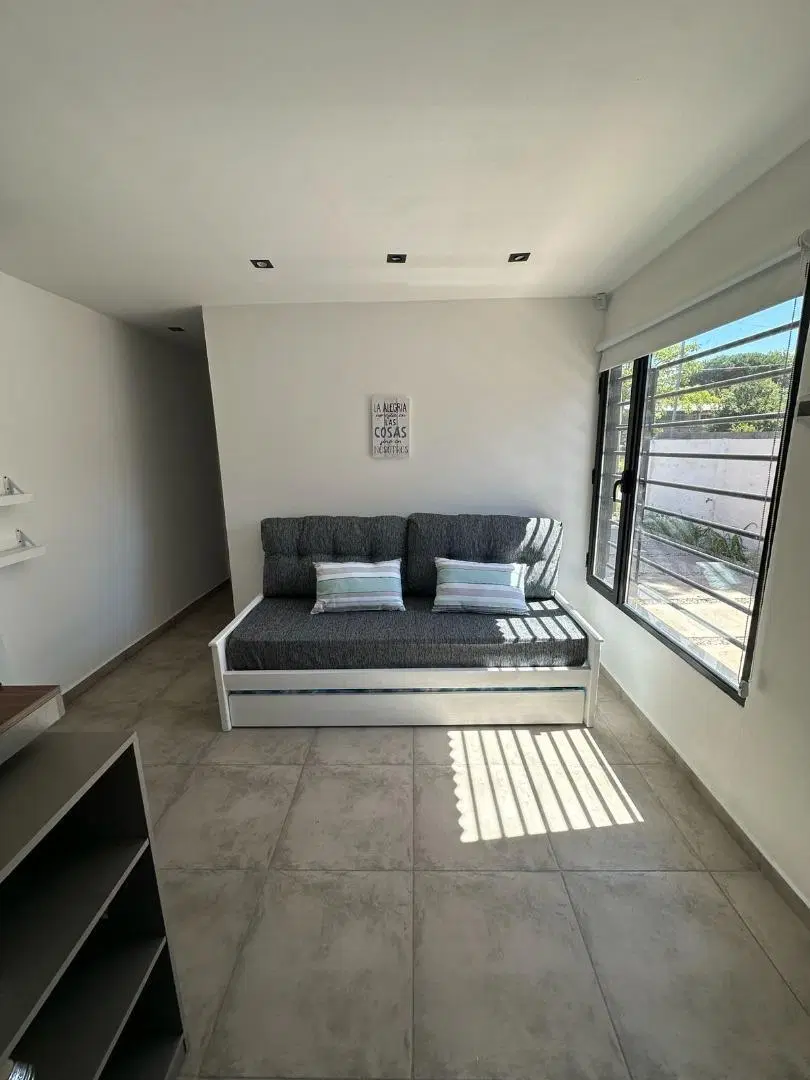 Duplex 2 Ambientes a la calle 3