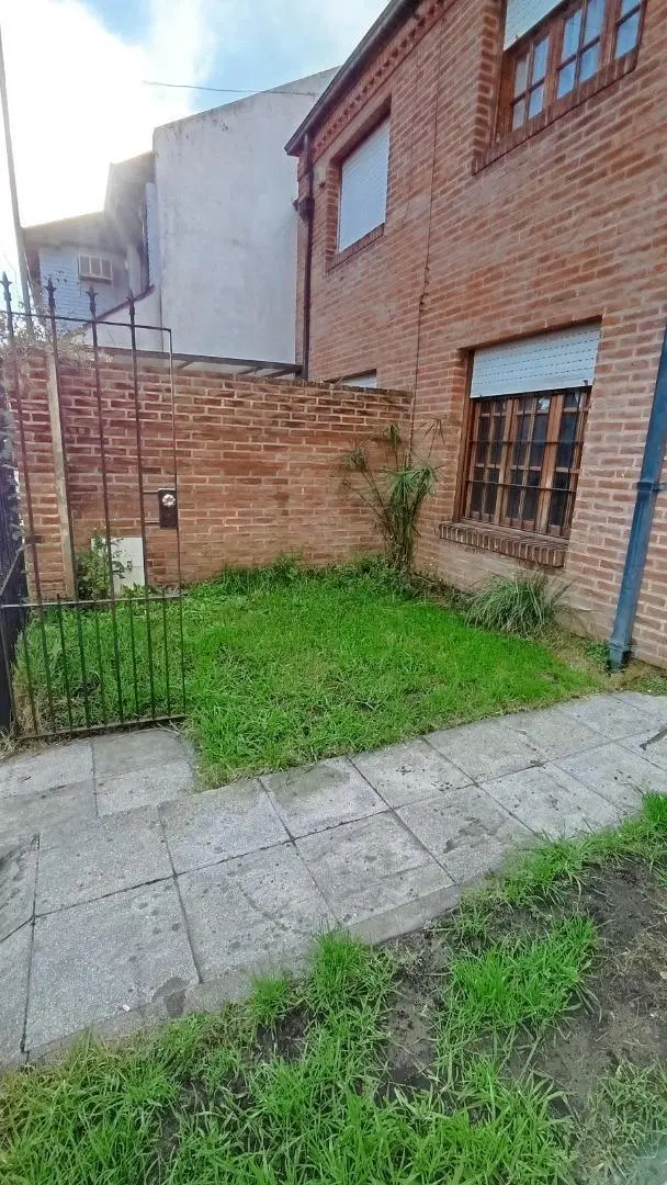 VENTA PH TRES AMBIENTES. JARDIN Y COCHERA. SAN JOSE. 5