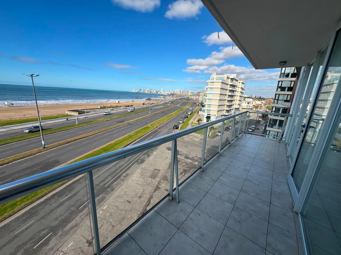 ALQUILER DEPARTAMENTO ZONA LA PERLA CON VISTA AL MAR 2