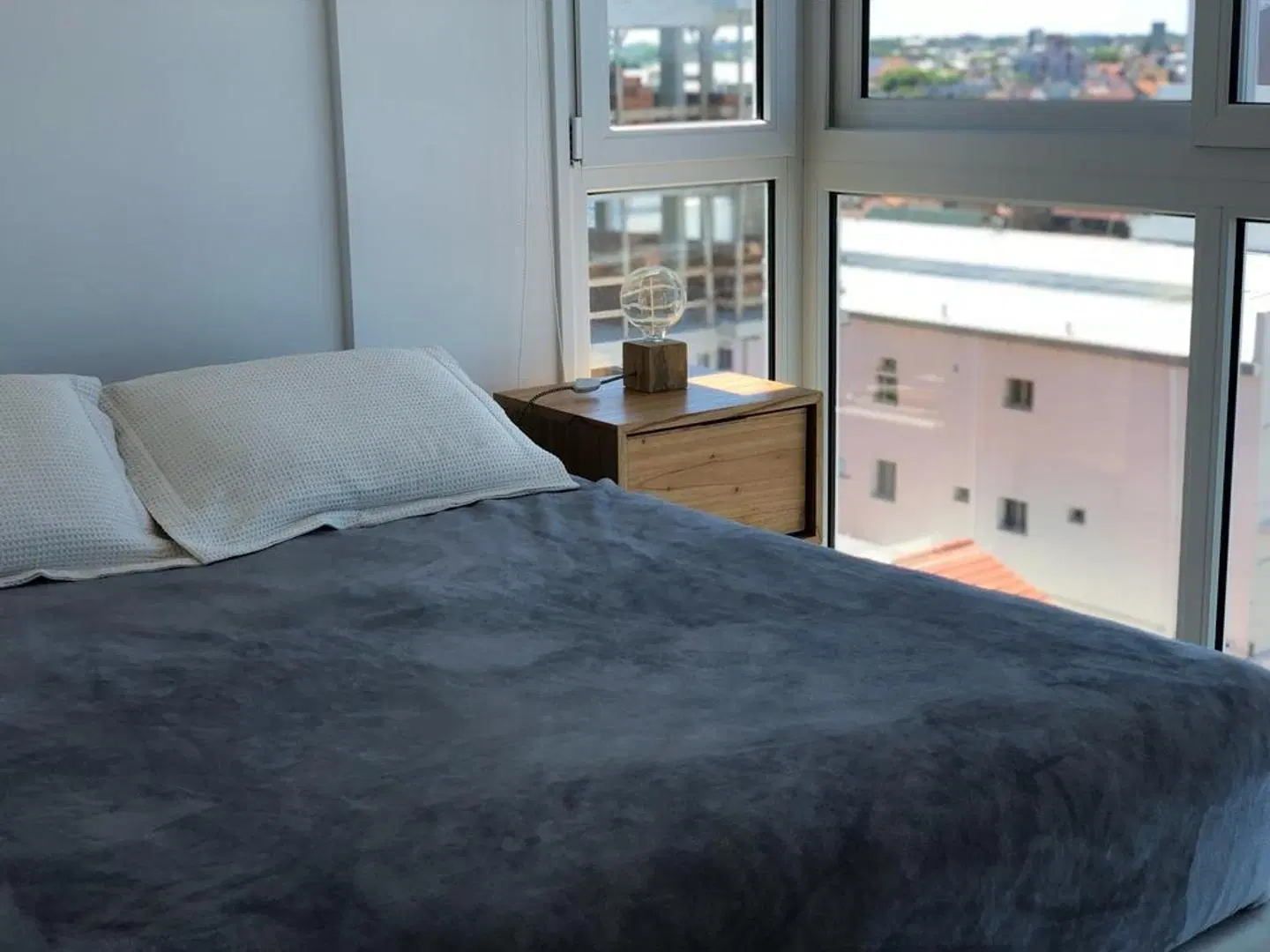ALQUILER DEPARTAMENTO CON VISTA LATERAL AL MAR 8